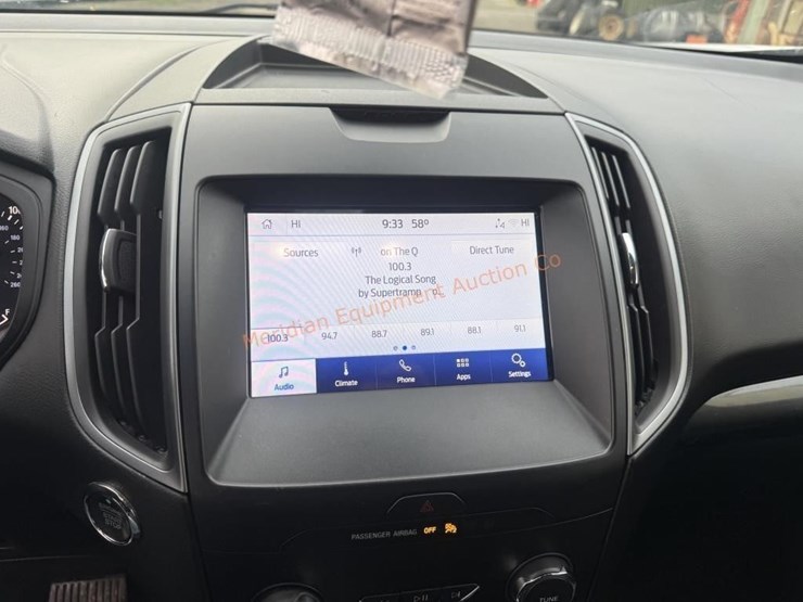 2020-ford-edge-image-30