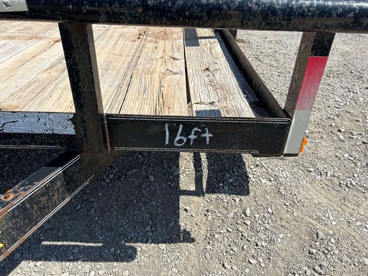 2003-big-tex-10pi-16ft.-t/a-pipe-top-utility-trailer-image-5