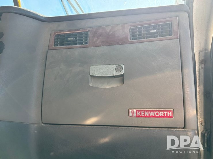 2007-kenworth-t800-image-76