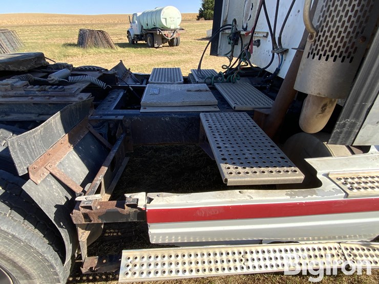 1997-international-9400-image-14