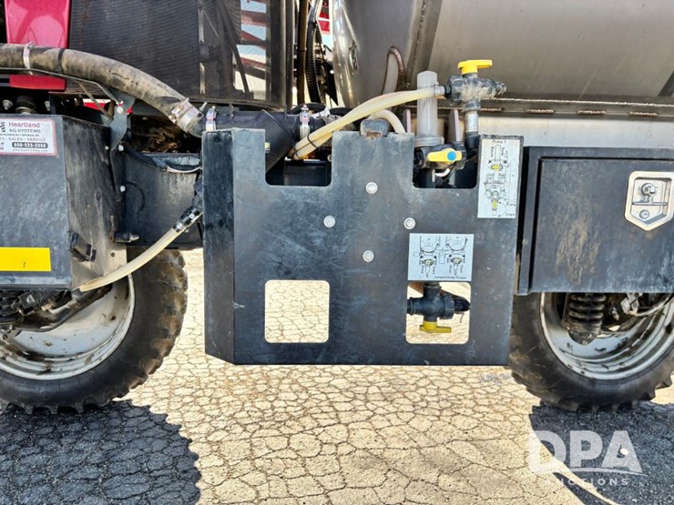 2020-case-ih-patriot-4440-image-58