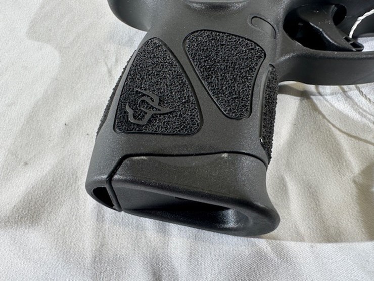 #2025-00068-•-taurus-g3c-pistol-image-52