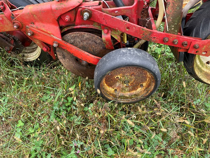 international-400-image-17