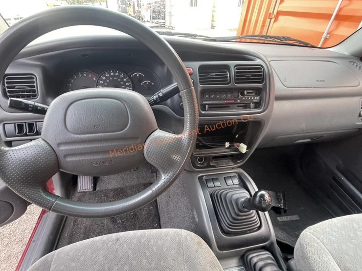 1999-suzuki-grand-vitara-image-9