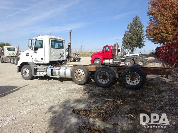 2014-mack-pinnacle-truck-(pz13988,-unit-239)-image-33