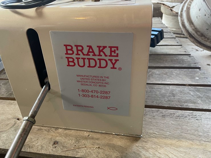 #6617-•-rv-tow-car-brake-system-image-10