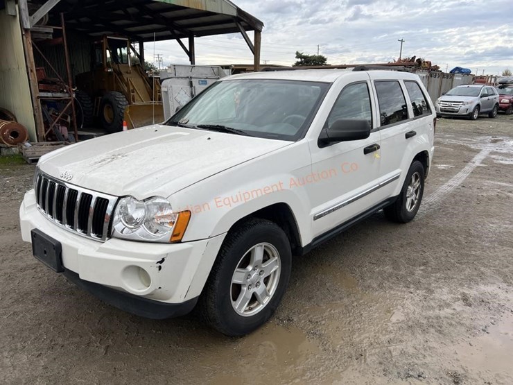 2005-jeep-grand-cherokee-image-1