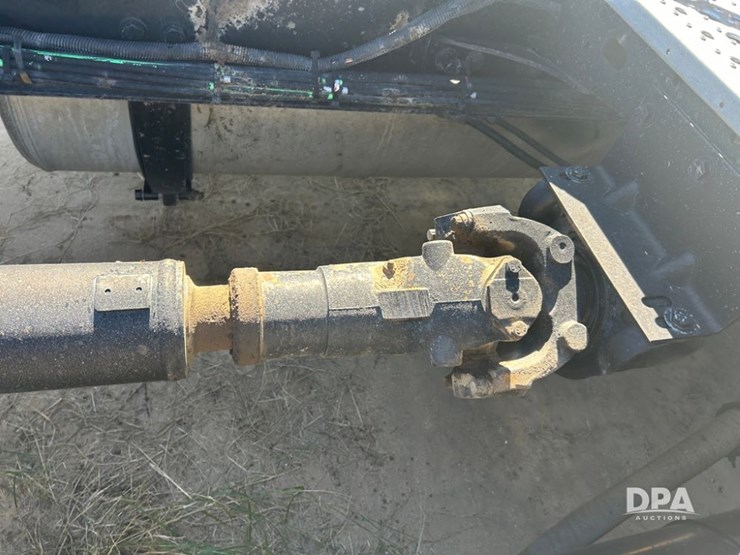 2012-freightliner-cascadia-truck-(cp1182-unit-517)-image-28