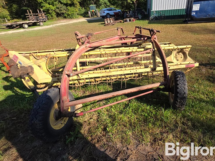 new-holland-256-image-6