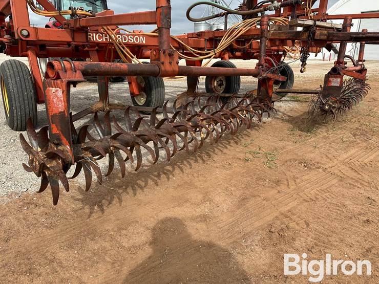 richardson-7x5-image-16