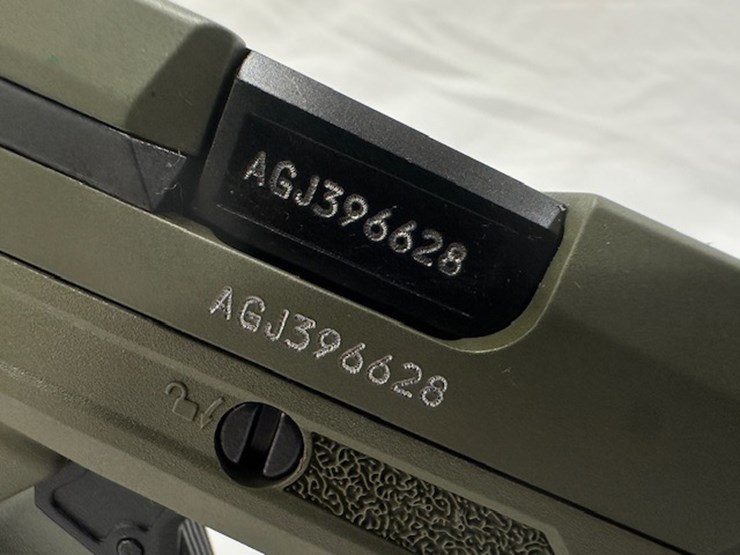 #2025-00062-•-taurus-gx4-pistol-image-24