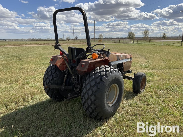 1990-case-ih-275-image-5