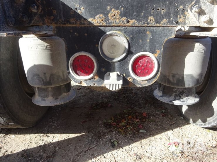 2018-freightliner-cascadia-day-cab-truck-(pz13986,-unit-405)-image-44