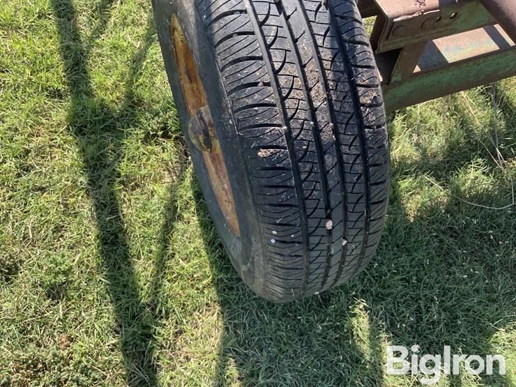 blattner-3-bale-hay-feeder-wagon-image-10