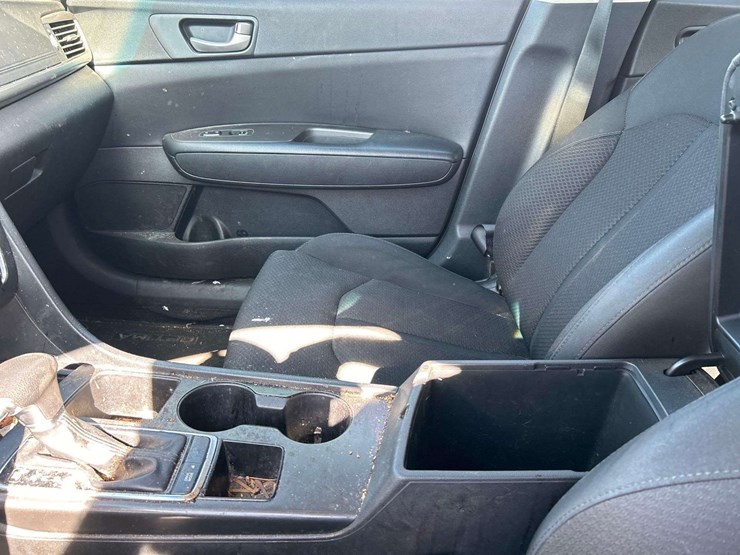 2018-kia-optima-sedan-image-19