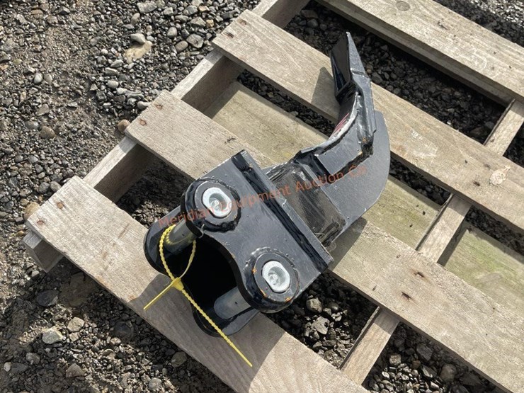 ir-mini-excvator-ripper-image-1