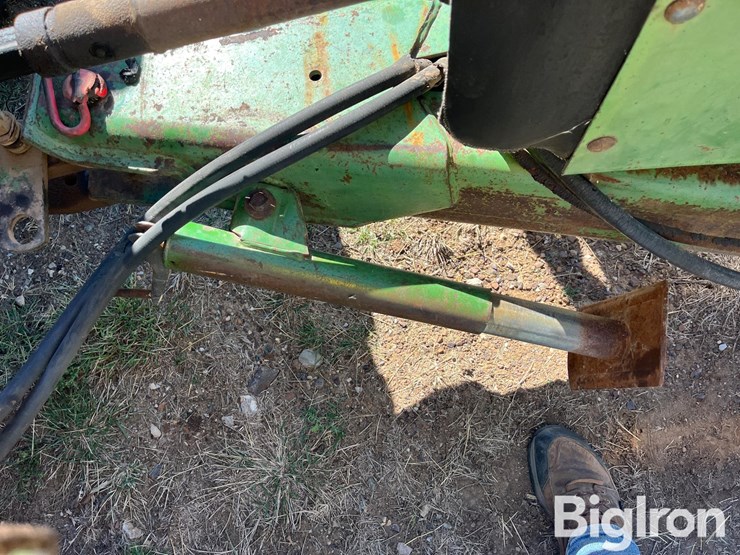 john-deere-680-image-11