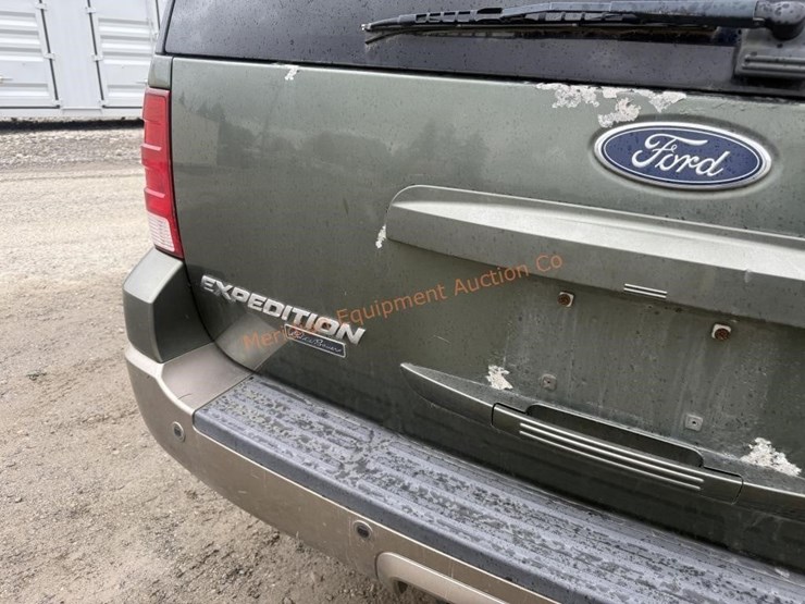 2003-ford-expedition-image-23