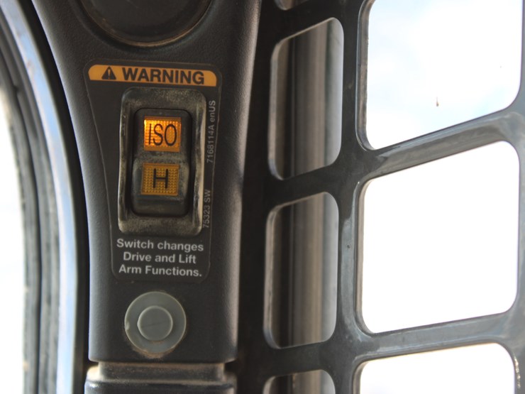 bobcat-t870-image-69