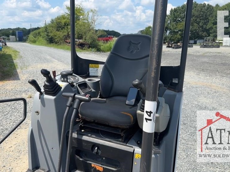 2018-bobcat-e20-image-15