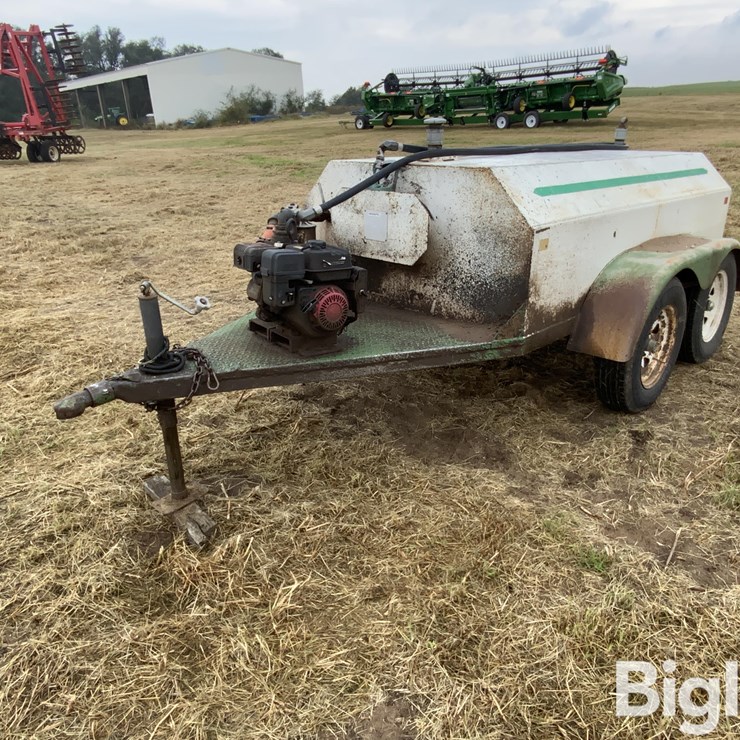 500-Gallon T/A Fuel Trailer