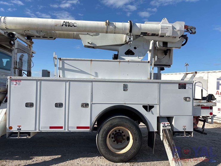 2013-international-workstar-7400-image-41