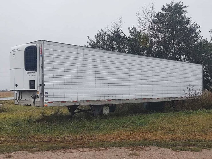 2012-utility-3000r-image-2