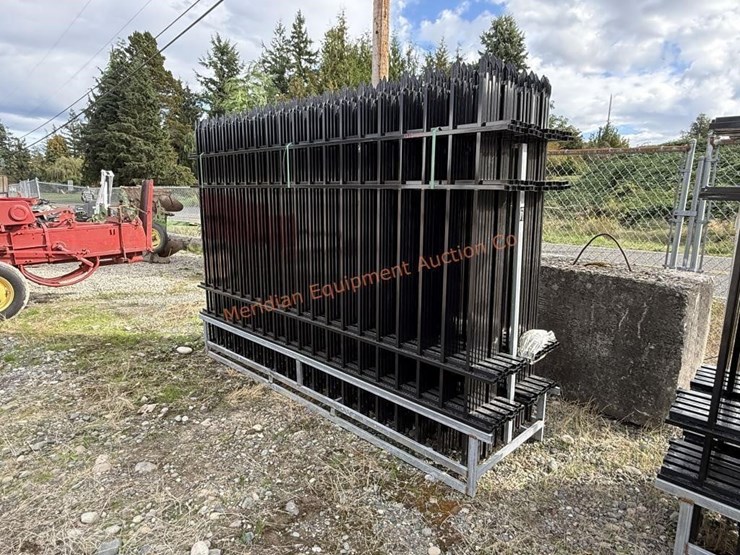 10'-x-7'-wrought-iron-style-steel-site-fence-image-3