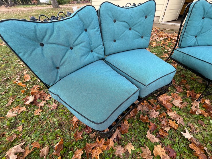 #6633-•-antique-iron-furniture-image-11