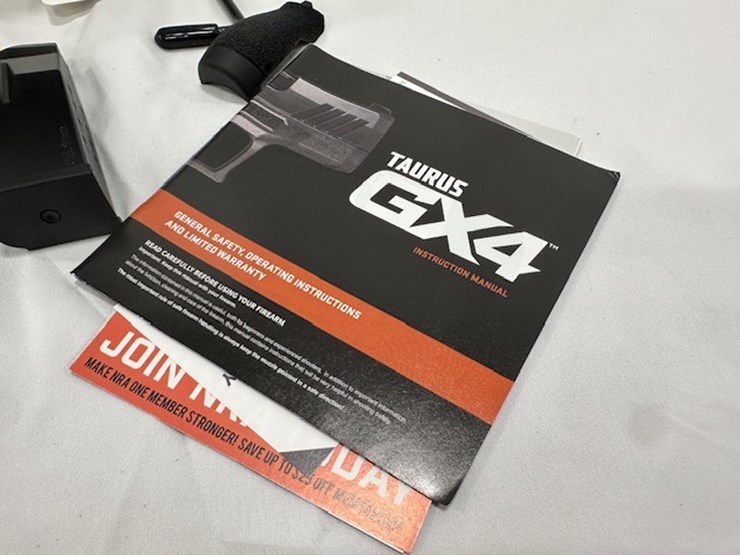 #2025-00065-•-taurus-gx4-pistol-image-9