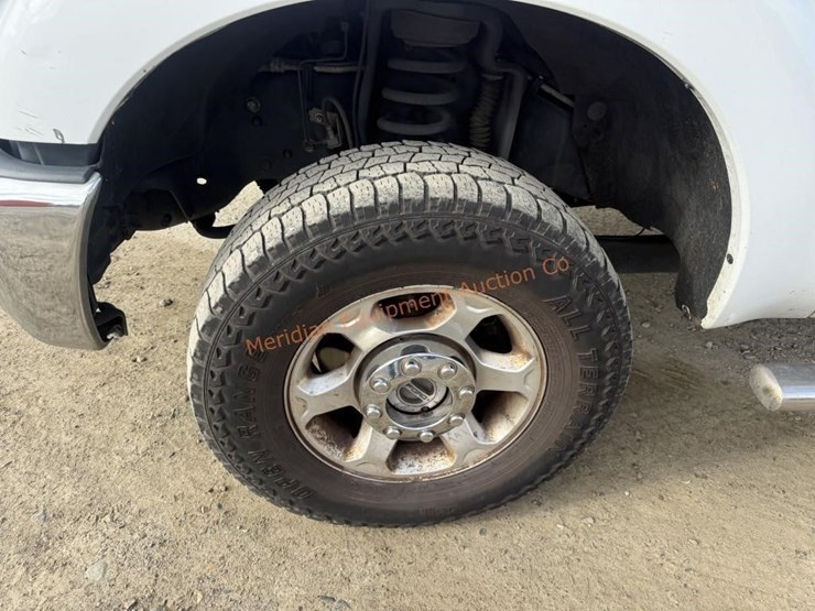 2015-ford-f350-xlt-image-14