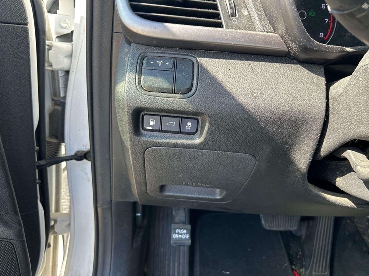 2018-kia-optima-sedan-image-16