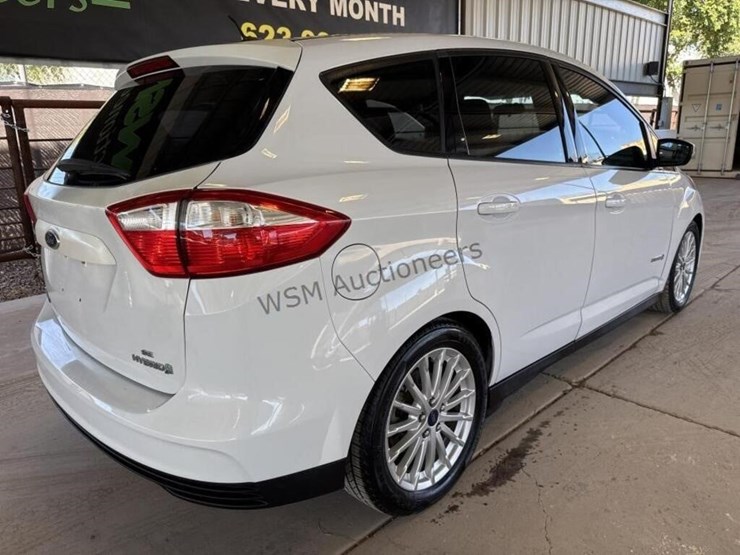 2014-ford-c-max-hybrid-se-wagon-image-7