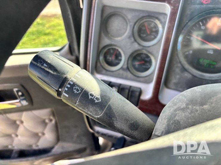 2007-kenworth-t800-image-88