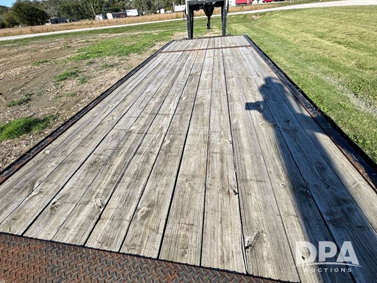 2017-travalong-gooseneck-trailer-(gp11710,-unit-126166)-image-41