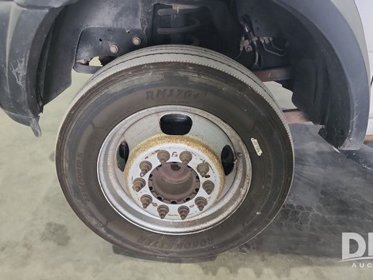 2015-dodge-ram-5500-image-25