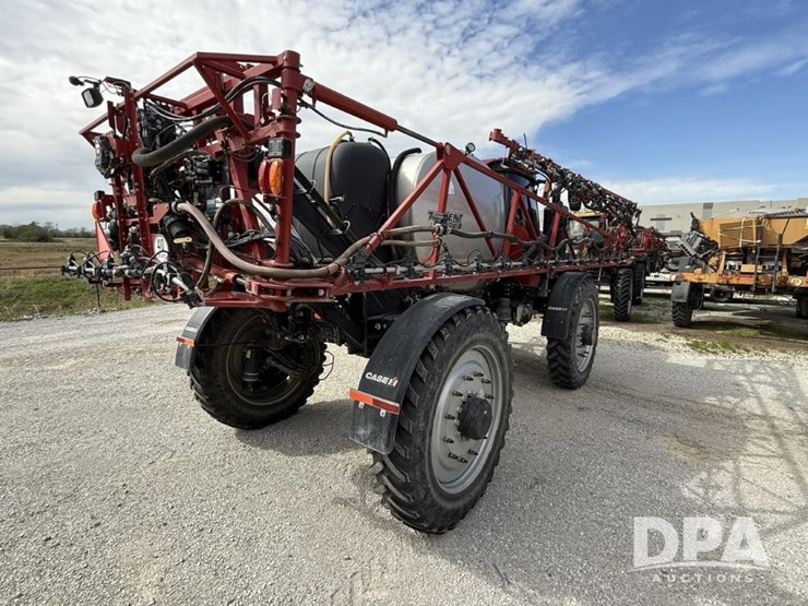 2020-case-ih-trident-5550-image-5