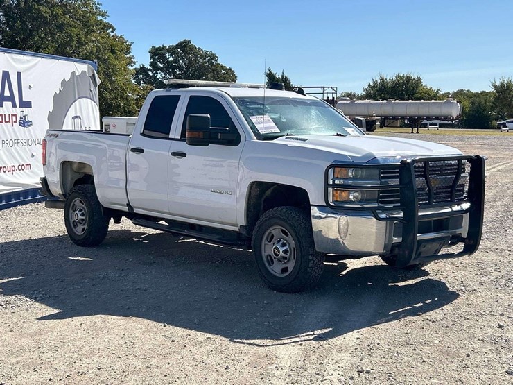 2016-chevrolet-silverado-2500-image-4
