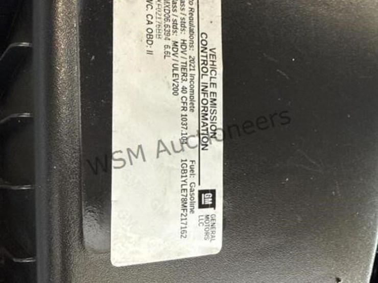 2021-chevrolet-silverado-2500hd-image-13