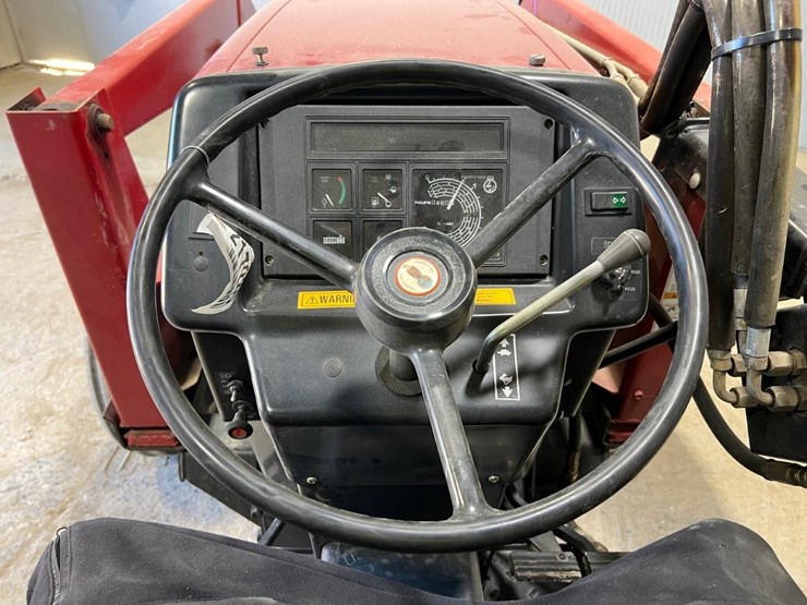 case-ih-3220-image-24