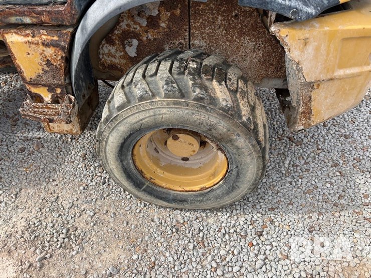 2015-caterpillar-903c2-image-18