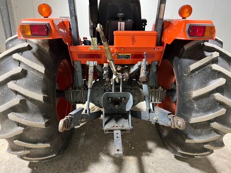 kubota-m5700-image-11