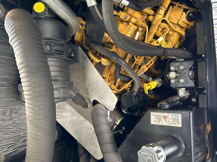 2023-fat-truck-2.8c-amphibious-awd-off-road-utility-vehicle-image-8