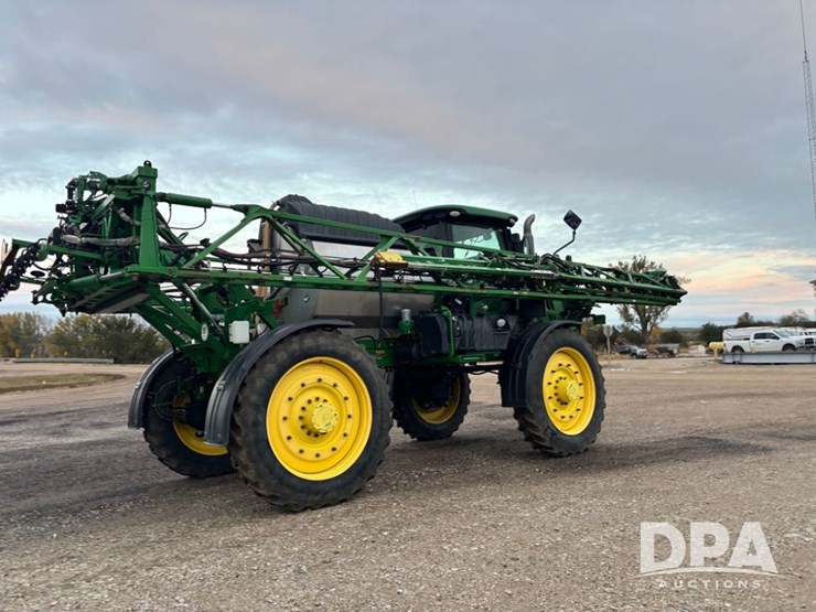2018-john-deere-r4045-image-14
