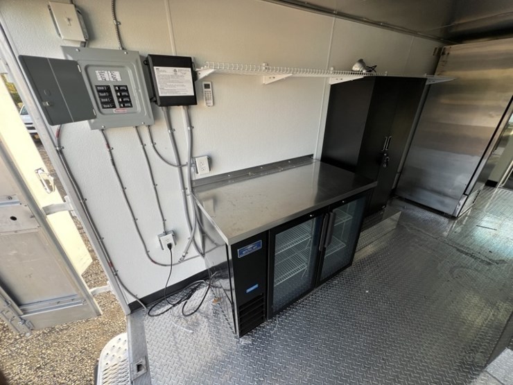 2006-freightliner-mt45-image-40