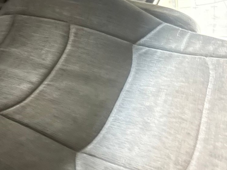 1999-freightliner-fld120-image-34