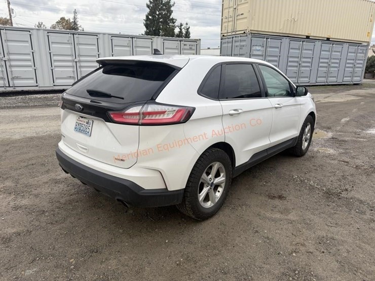 2020-ford-edge-image-12