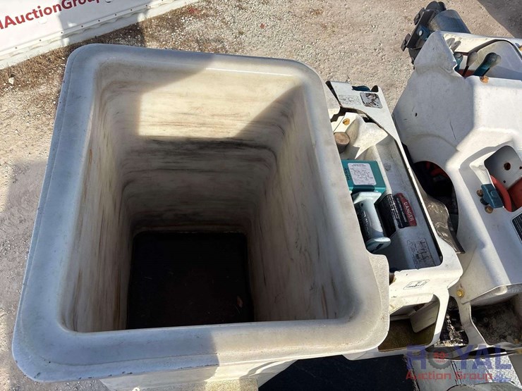 2013-international-workstar-7400-image-24