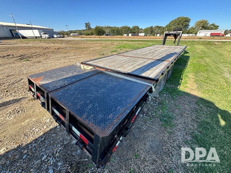 2017-travalong-gooseneck-trailer-(gp11710,-unit-126166)-image-35