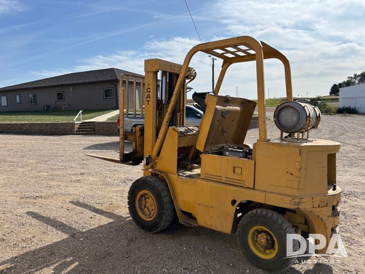 caterpillar-v40c-image-9